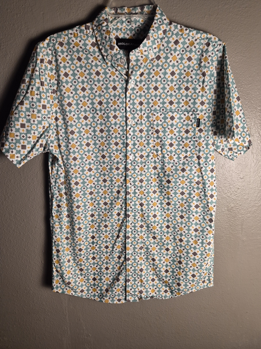 Molokai Men’s Short Sleeve Geo Print Button-Down Shirt -